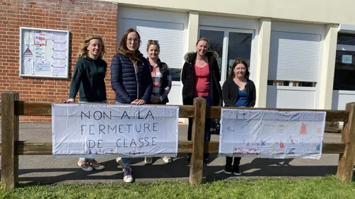 [PODCAST] Saint-Germain-de-Livet : les parents mobilisés contre une...