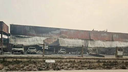 Biscarrosse : incendie pas encore maîtrisé, 23 000 personnes évacuées