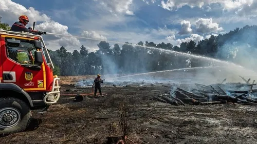 Sarthe : les pompiers mobilisés sur des incendies tout au long du...