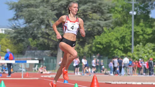 Athlétisme : Flavie Renouard, une fille solaire et un avenir radieux