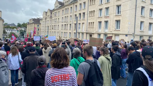 Mobilisation à Caen : entre 1 800 et 6 000 manifestants, une...
