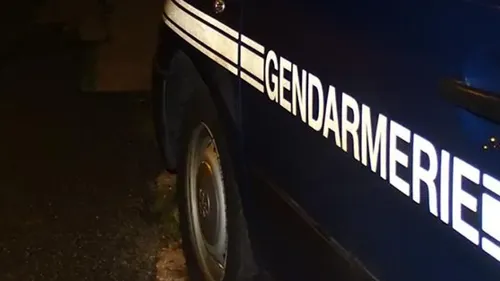 A vingt kilomètres d'Alençon, 200 personnes rassemblées pour une...