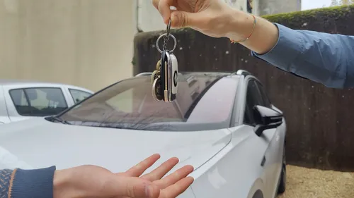 Les cartes grises les plus chères de France bientôt en...