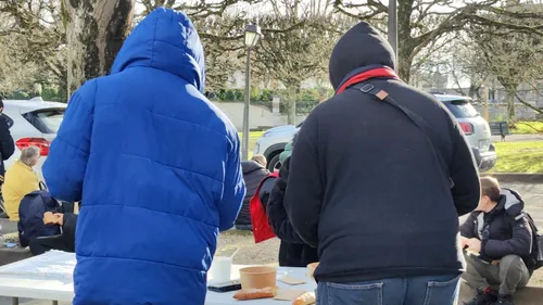 Blois : leur quotidien dans la rue