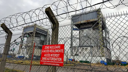 Où en est-on du démantèlement des réacteurs nucléaires de "première...