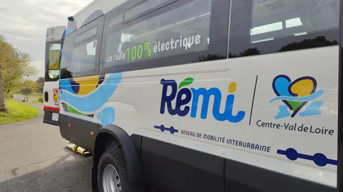 Entre Romorantin-Lanthenay et Vierzon, Rémi roule électrique !