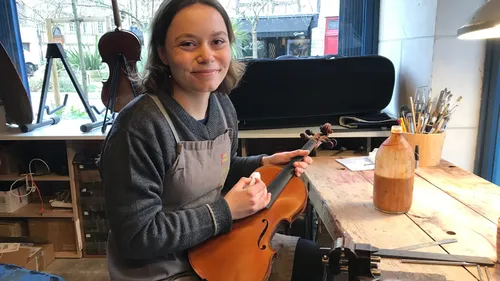 La relève assurée dans la plus ancienne lutherie de Rouen