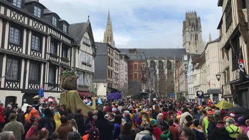 [Photos + vidéo] Folle ambiance pour la première édition du...