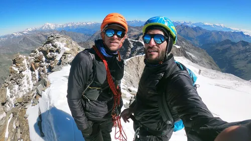 1 500 kilomètres de vélo et 30 kilomètres d’alpinisme pour deux...