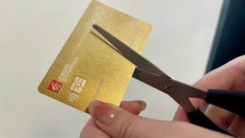 Une Sarthoise victime de l'arnaque au faux coursier : "Je vais m'en...