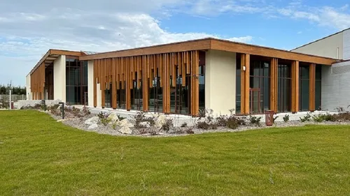 Piscine du plateau est : l’ouverture du centre aquatique se fait...