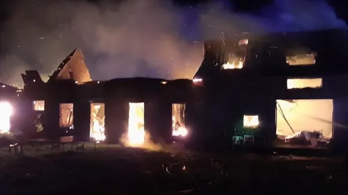 Calvados : la maison entièrement ravagée par les flammes