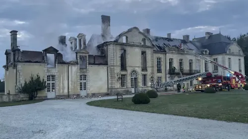 Château de Médavy : après l'incendie, place à l'estimation des dégâts