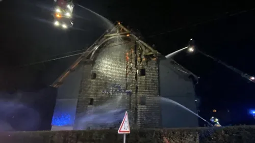 Impressionnant incendie dans un hôtel près d'Honfleur