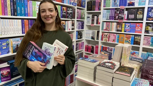 Caen : "New Romance", "romantasy"... Cette librairie s'est...