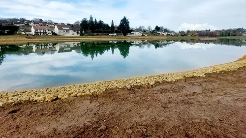 Saint-Calais : dans le lac, on a remis de l'eau... et des poissons