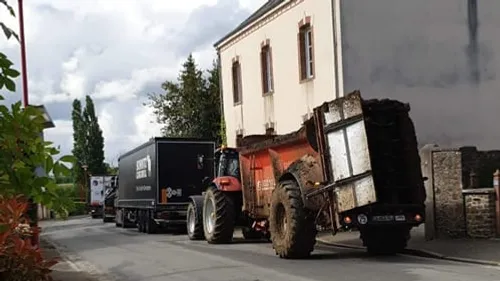 Loiron : une femme se blesse lors d'une collision