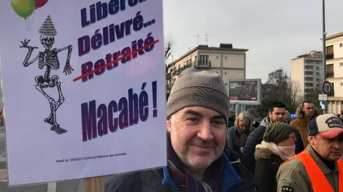 Retraites : en images, les cortèges du jour dans l'ouest