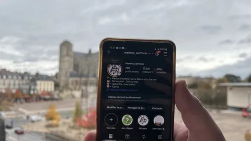 Sur les réseaux sociaux, le compte "Memes Sarthois" détourne la...