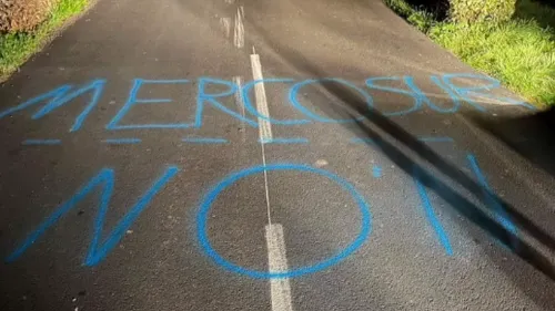 En Sarthe, les agriculteurs refusent l'accord avec les pays du...
