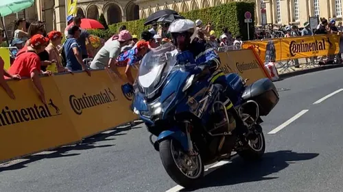 Tour de France : un arrêt cardiaque et une interpellation à Caen