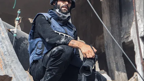  Le journaliste Palestinien Motaz Azaïza, lauréat du Prix Liberté 2024