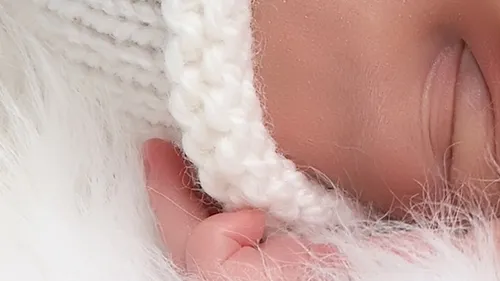 Château-Gontier : Cassy a inauguré le bal des naissances à 9h08