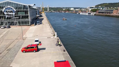 Rouen : des recherches pour retrouver une personne tombée dans la...