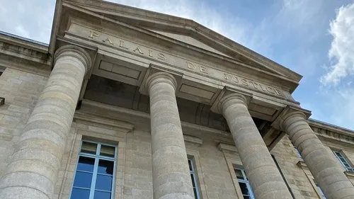 Valframbert : ouverture d'une enquête pour "homicide par conjoint"