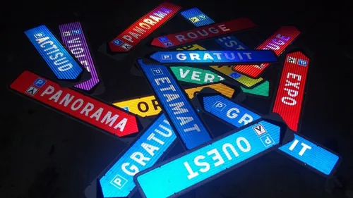 Opposés à la course... ils démontent les panneaux indiquant le circuit