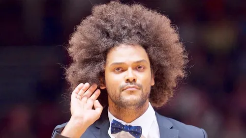 Le "speaker fou" du CBC prêt pour les demi-finales de playoffs