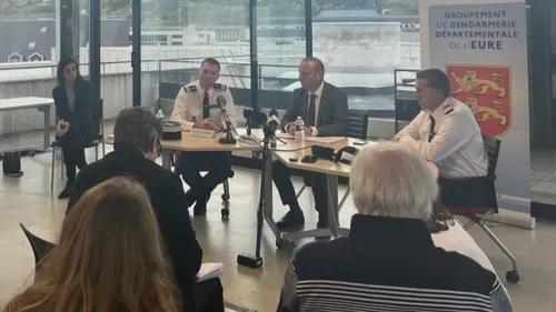 Drame de l'A13 : deux enquêtes pour comprendre