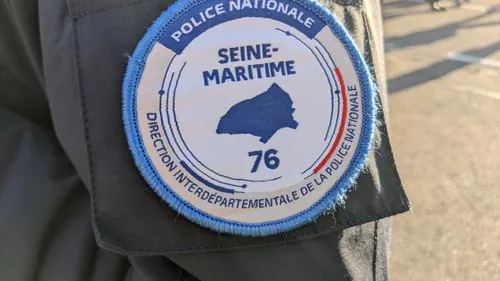 Il refuse d'obtempérer et percute la police près de Rouen