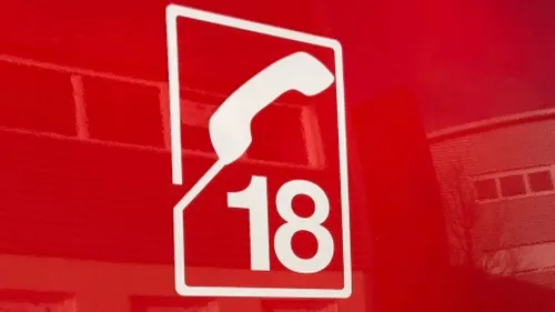 Pavilly : la voiture percute la façade, un immeuble désormais...