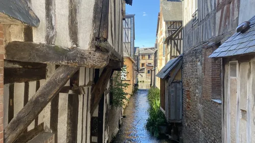 [PODCAST] Pont-Audemer : sur les pas de Thierry Hermès