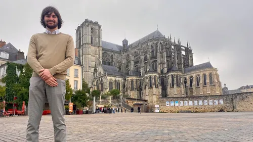 Sarthe : A 21 ans, il est spécialiste des cloches de la région 