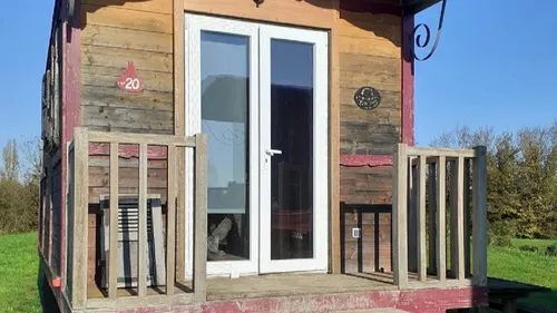 Dans le Cher, le Conseil départemental vend sa roulotte aux enchères