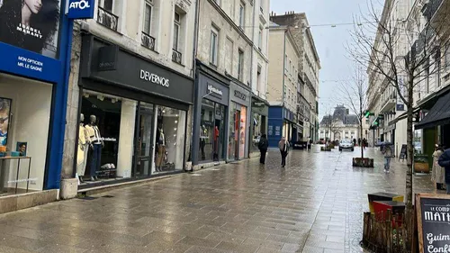 Au Mans, le trottinettiste percute une vieille dame et lui vole son...