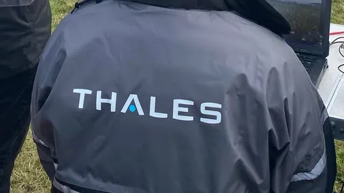 A Pont-Audemer, Sébastien Lecornu compte sur Thalès