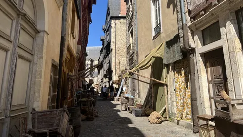 [PODCAST] Artus, Julia Piaton et Franck Dubosc en tournage dans le...