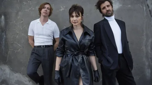 Rouen : préparation et début de tournée au "106" pour Caravan Palace