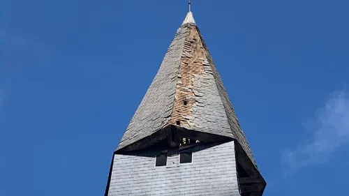 Eure : le clocher de l’église du Torpt endommagé par la foudre