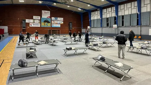 Face au froid, un gymnase réquisitionné à Blois