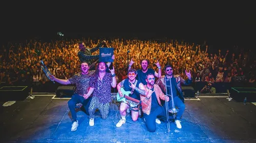 Saint-Valentin : Le Groupe MASSBEAT chante l'amour. 