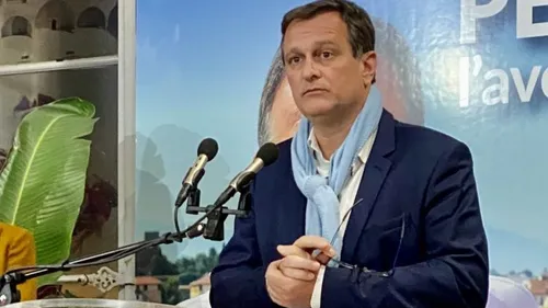 Repousser le couvre-feu dans les Pyrénées-Orientales, Louis Aliot...