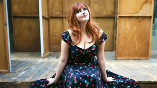 Perpignan : Qui est cette imitatrice aux 200 voix qui se produira...