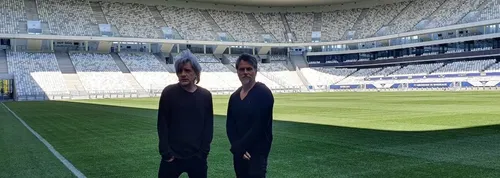 REPORT DE DATE, NOUVEL ALBUM, INDOCHINE ÉTAIT À BORDEAUX