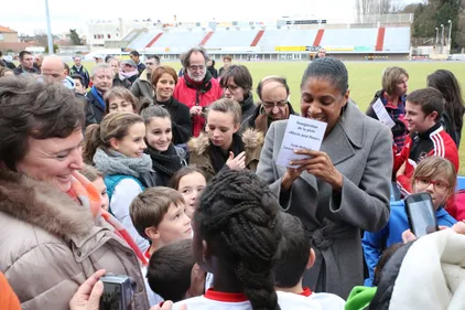 Marie-José Pérec inaugure à Roanne