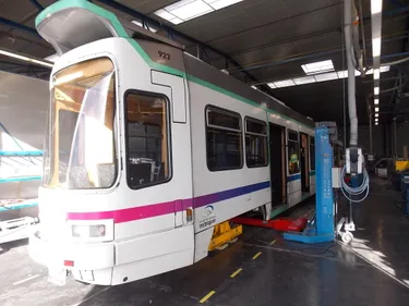 Saint-Etienne : le tram est arrivé à Albi où il doit être rénové !