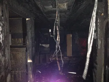 Miley Cyrus : le bus de sa tournée périt sous les flammes